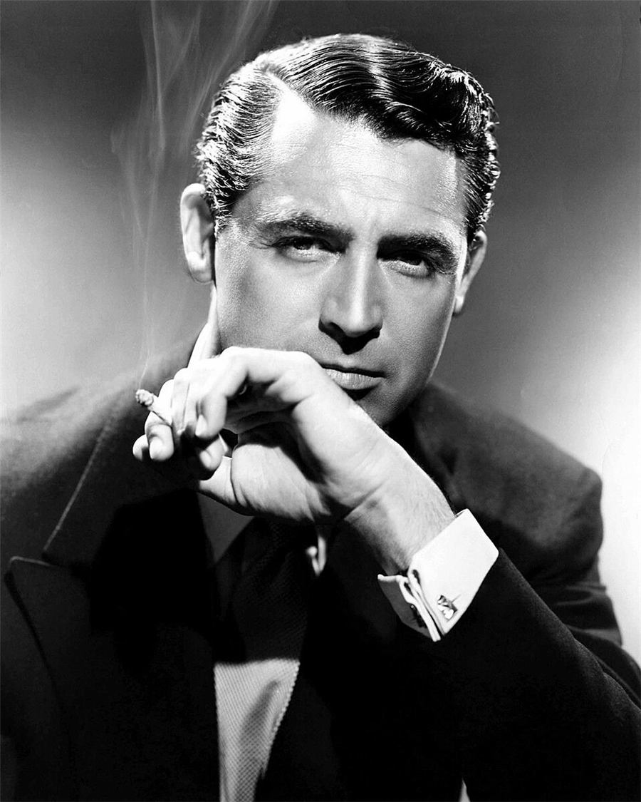 Cary Grant in a 1940s publicity photo